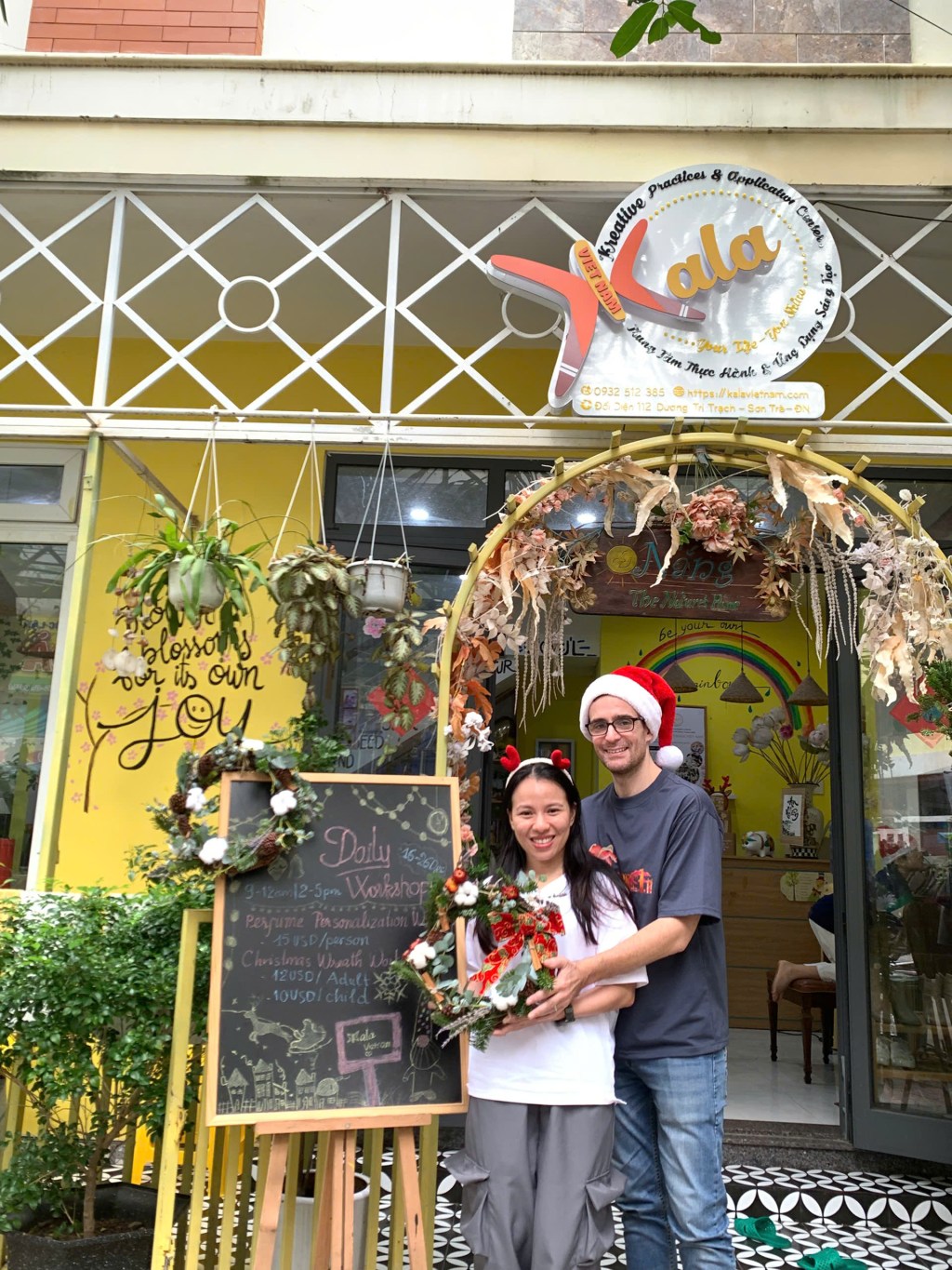 Những ngón tay còn thơm mùi lá thông&nbsp;🌿🎄